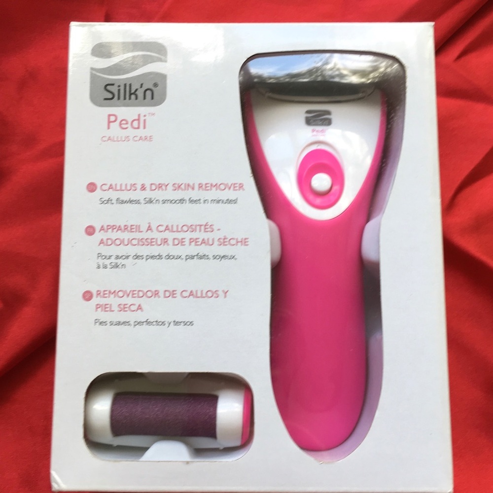 😰🌲🌲NWT SILK’N FOOT CARE